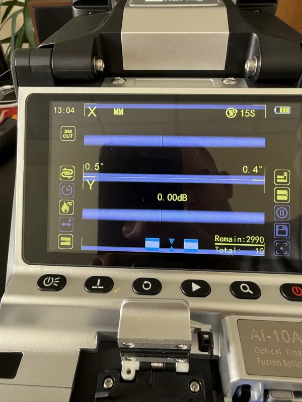 Optikai kábel hegesztés Mosonmagyaróvár – kész kötés ellenőrzése