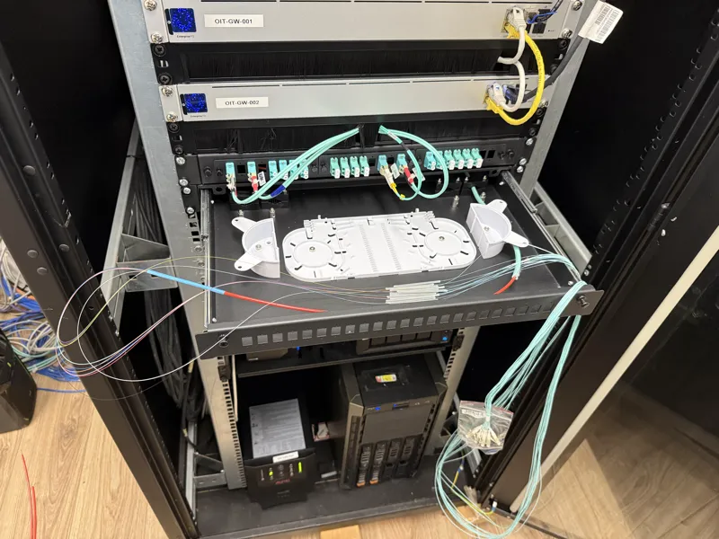 Optikai kábel hegesztés Mosonmagyaróvár – optikai szekrény bekötés