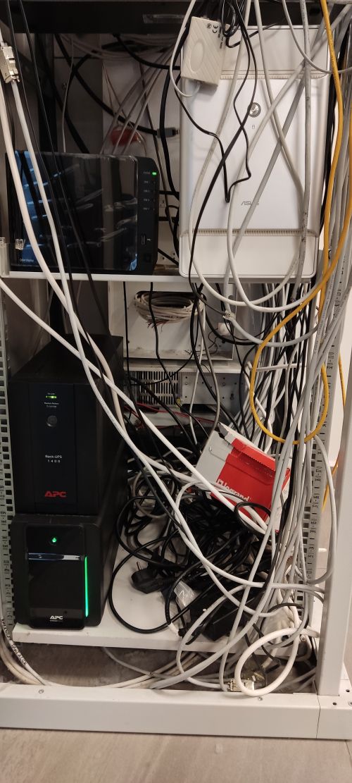 Már csak a tűz hiányzott a szekrényből